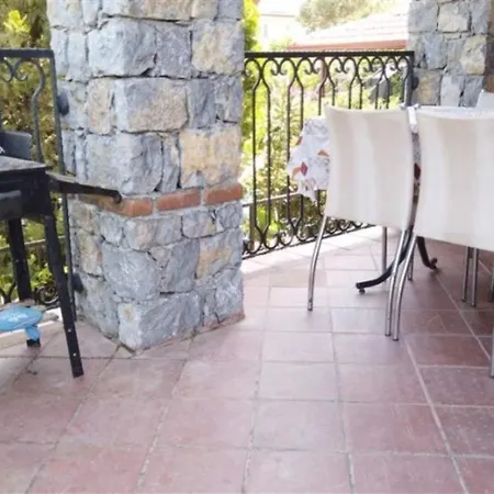 Villa 3 Bed Private Villa Located In Hisaronu Üzümlü
